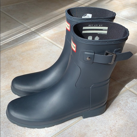 Hunter Original Refined Short Rain Boots Navy Sz 7 - Picture 6 of 7